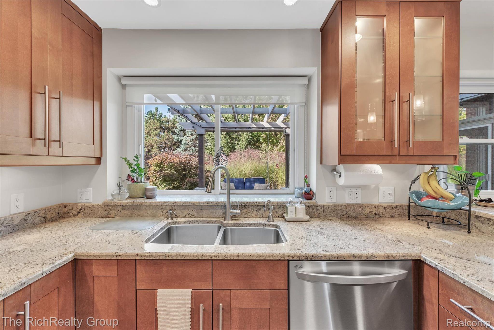 6861 Poppleton Road Canton, MI 48187 - Photo 15 of 80 Gallery Image 15