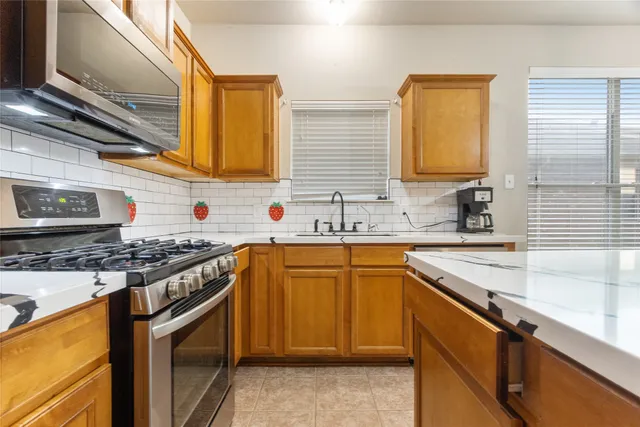 $247,000 | 10611 Evergreen Street, Baytown, TX 77523