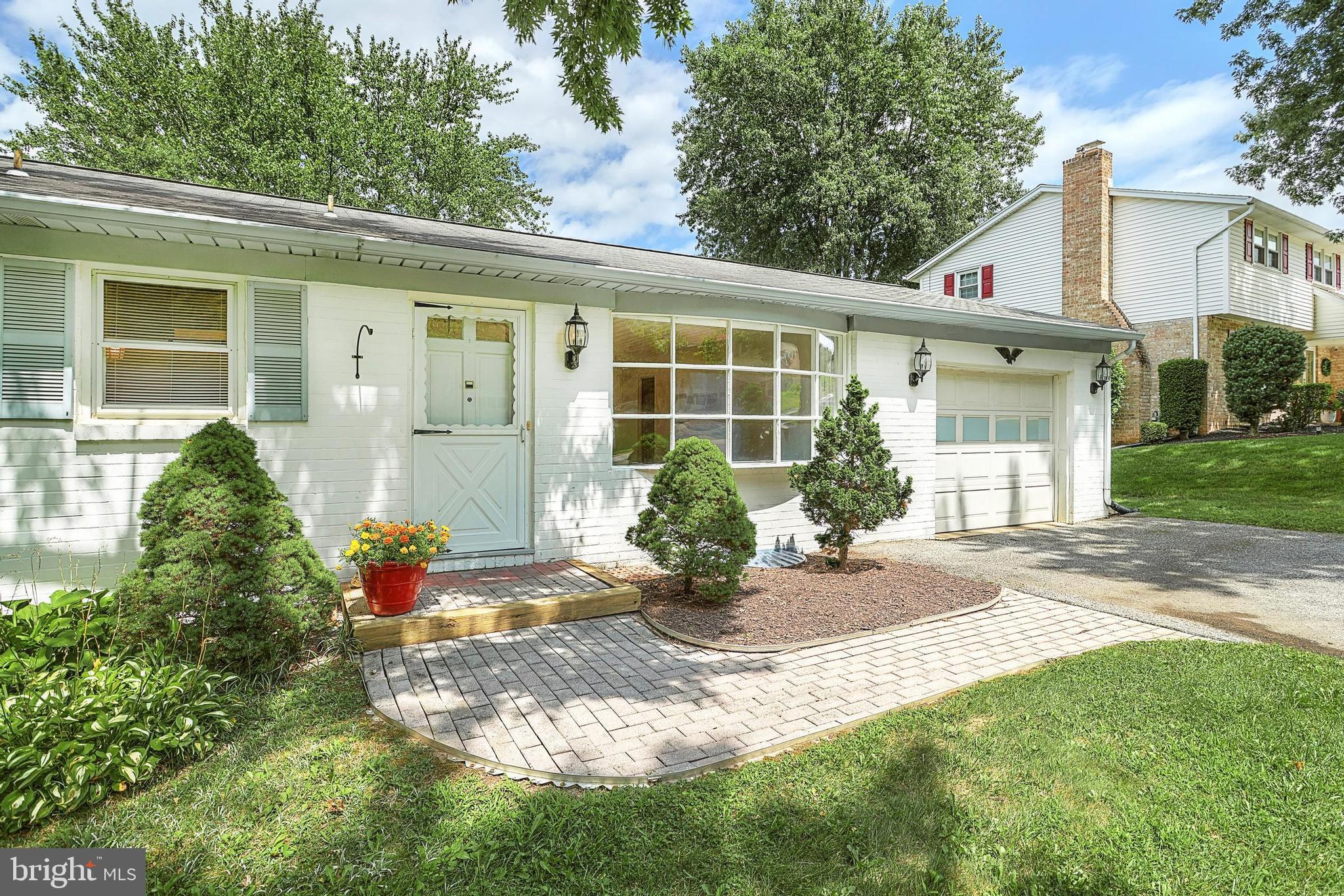 3415 Kingston Road York, PA 17402 - Photo 9 of 35 Gallery Image 9