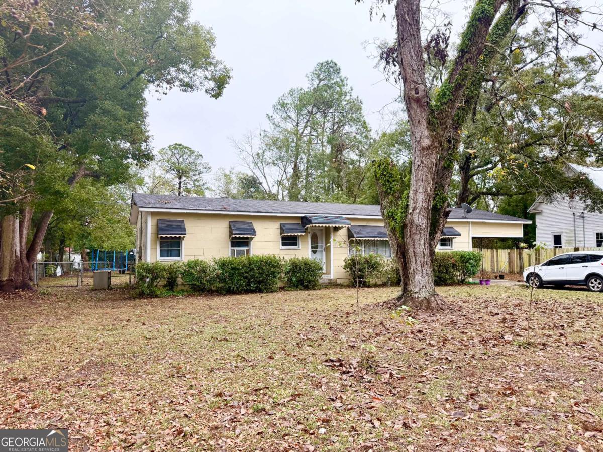 402 South Berrien Street Nashville, GA 31639 - Photo 2 of 24