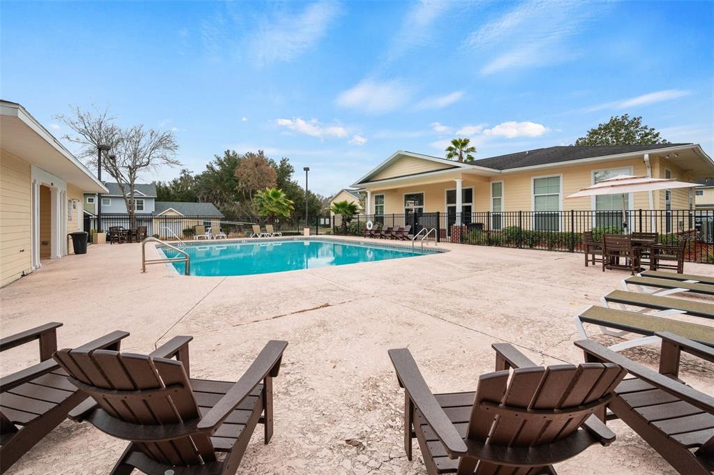 1581 Northwest 29 Road, Unit 7 Gainesville, FL 32605 - Photo 29 of 32