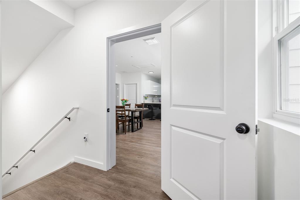 1581 Northwest 29 Road, Unit 7 Gainesville, FL 32605 - Photo 5 of 32