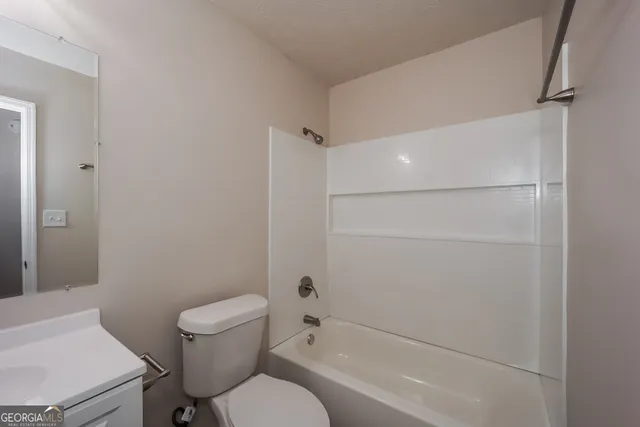 $1,670 | 380 Fleming Court, Jonesboro, GA 30238