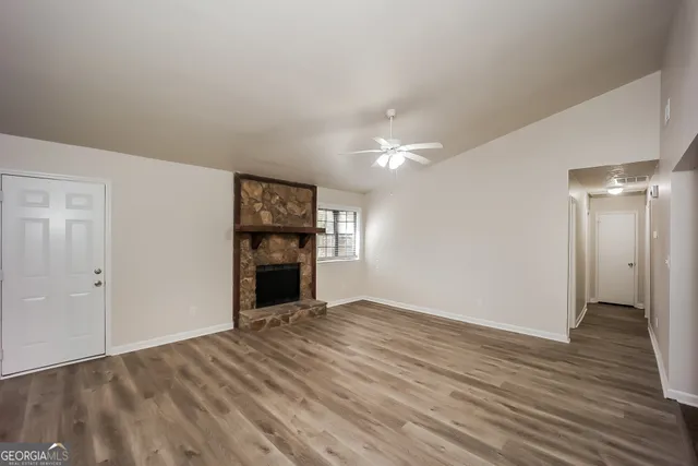 $1,670 | 380 Fleming Court, Jonesboro, GA 30238