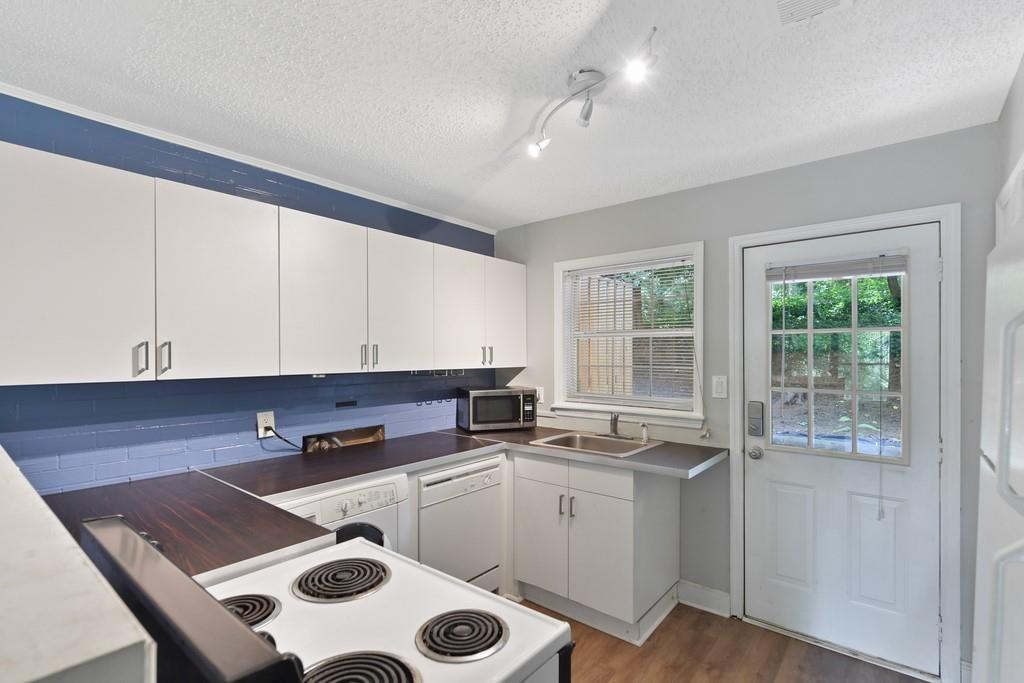 326 Mathews Avenue Northeast, Unit B Atlanta, GA 30307 - Photo 5 of 28