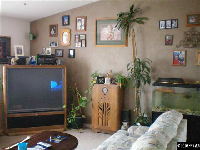 3200 Spring Silver Springs, NV 89429 - Photo 3 of 6 Photo 3