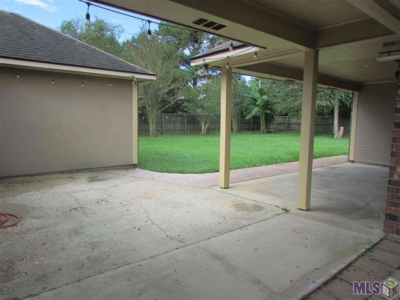 1953 Hobbiton Road Baton Rouge, LA 70810 - Photo 3 of 10