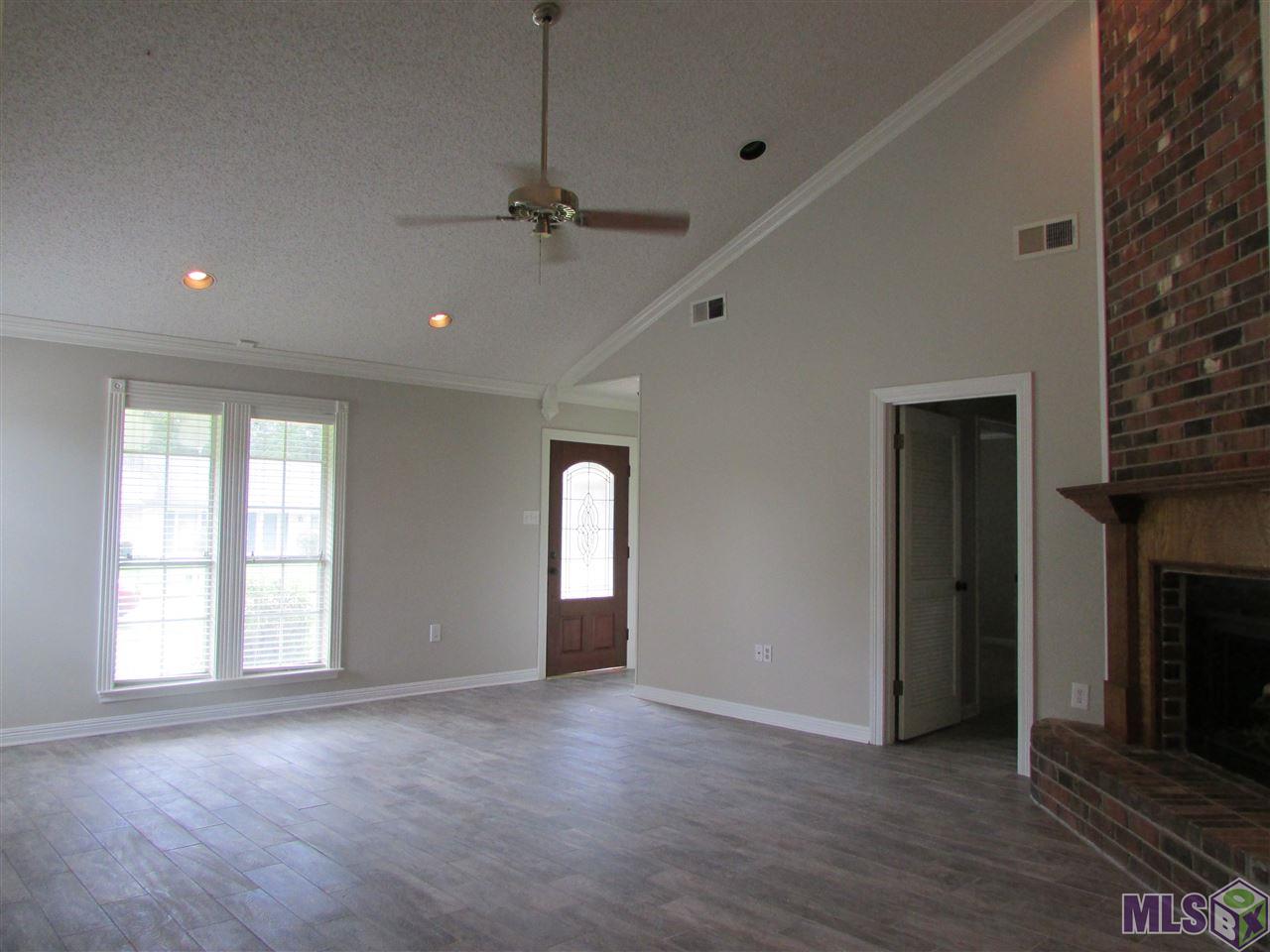 1953 Hobbiton Road Baton Rouge, LA 70810 - Photo 4 of 10