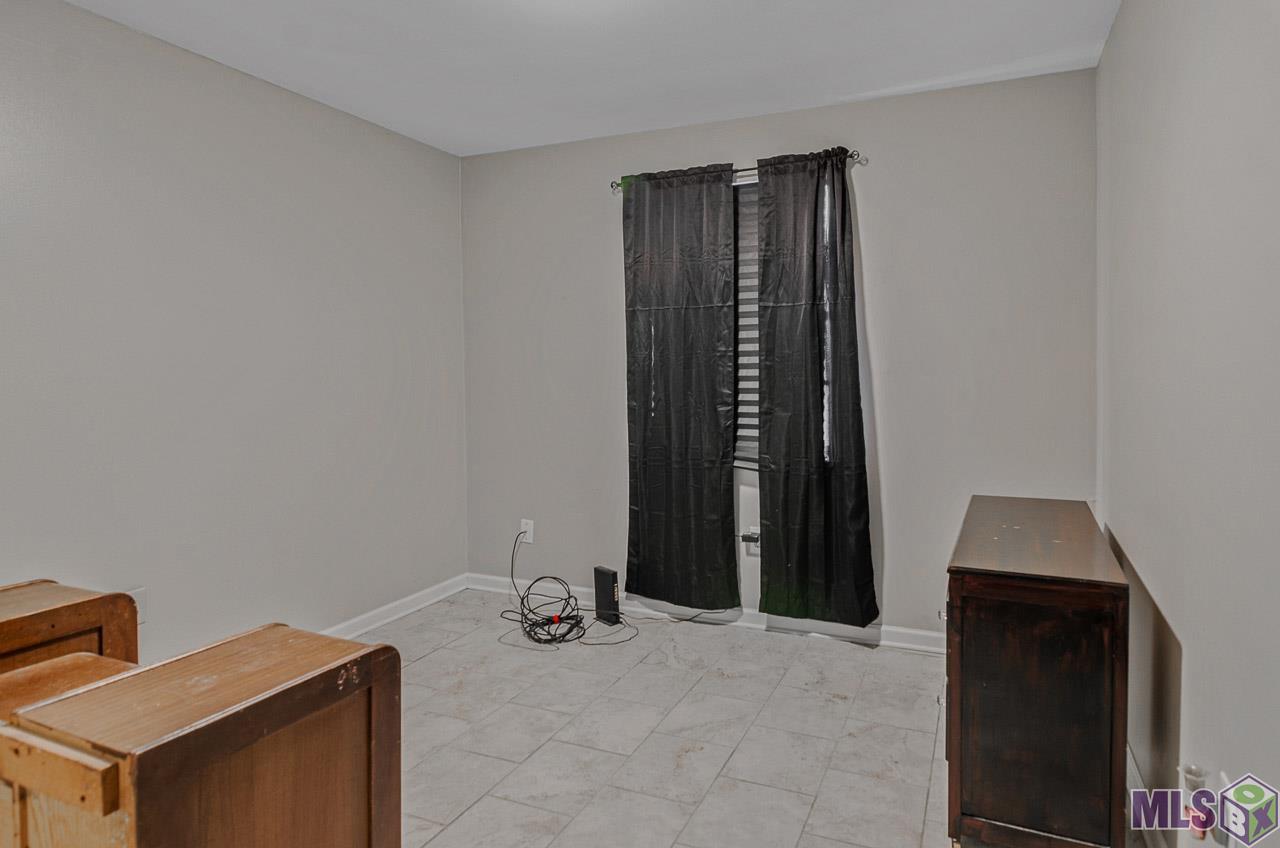 8720 Aubin Road Denham Springs, LA 70726 - Photo 10 of 14 Gallery Image 10