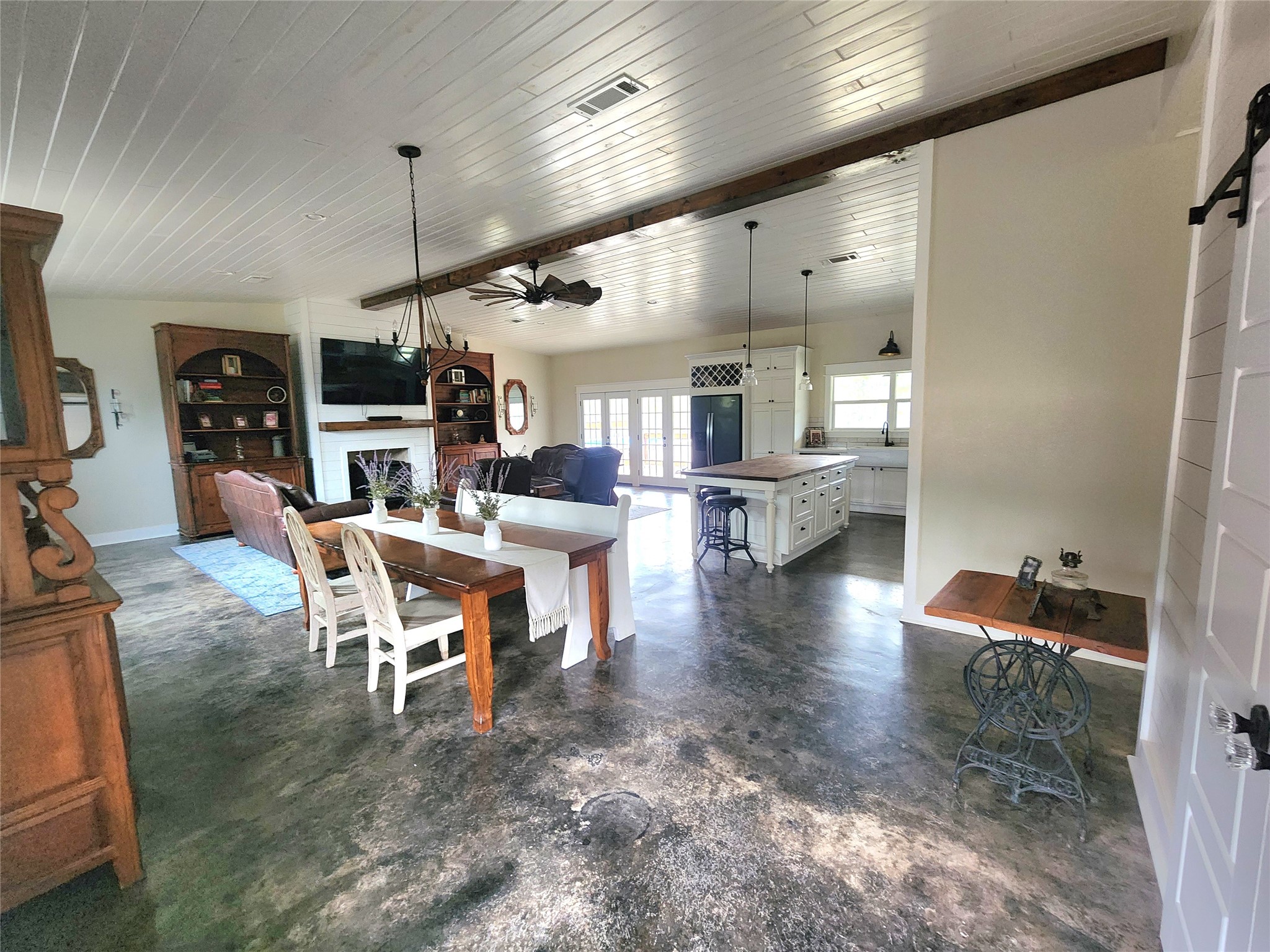 135 Bryant Road Corrigan, TX 75939 - Photo 15 of 38