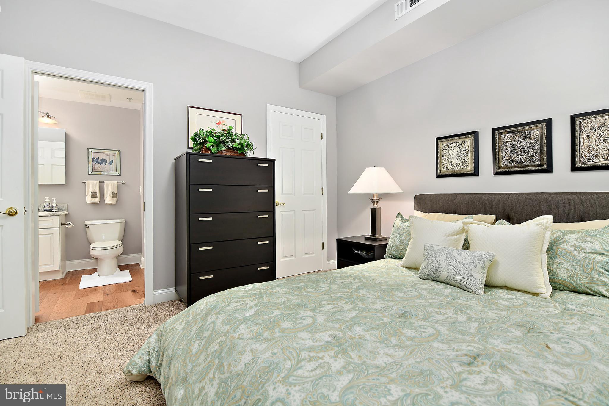 9742 Golf Course Road, Unit 202 Ocean City, MD 21842 - Photo 29 of 36 This guest room has a entrance to the hall bath