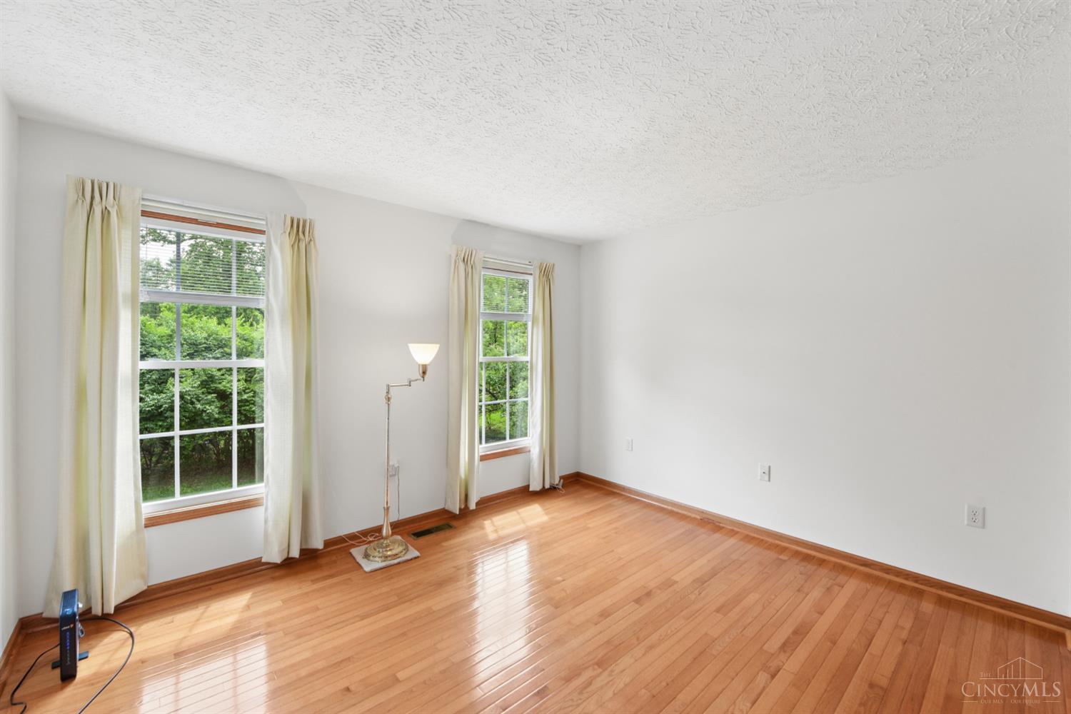 1109 Asbury Road Cincinnati, OH 45255 - Photo 57 of 69