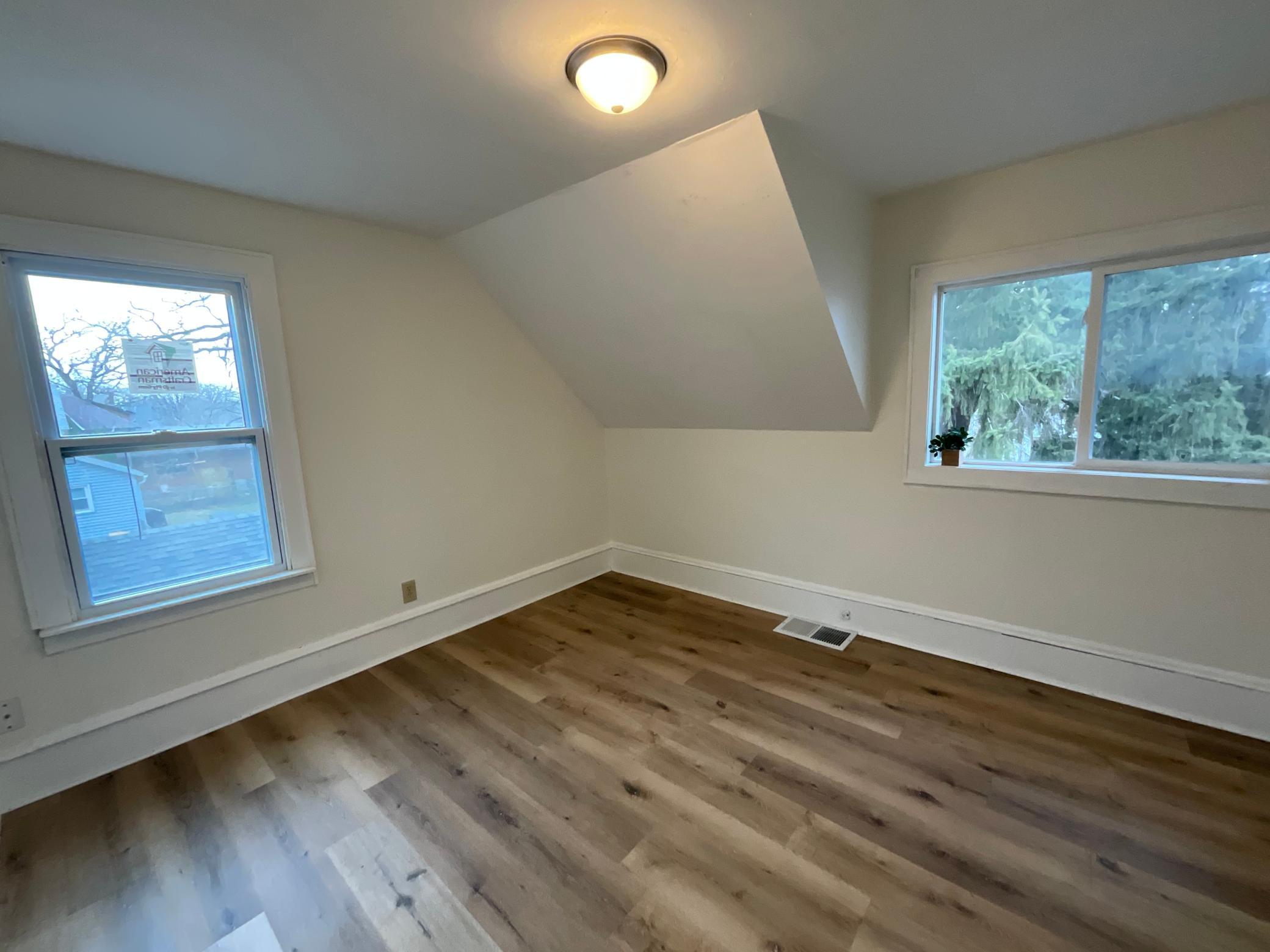 628 Front Street Kenyon, MN 55946 - Photo 8 of 11