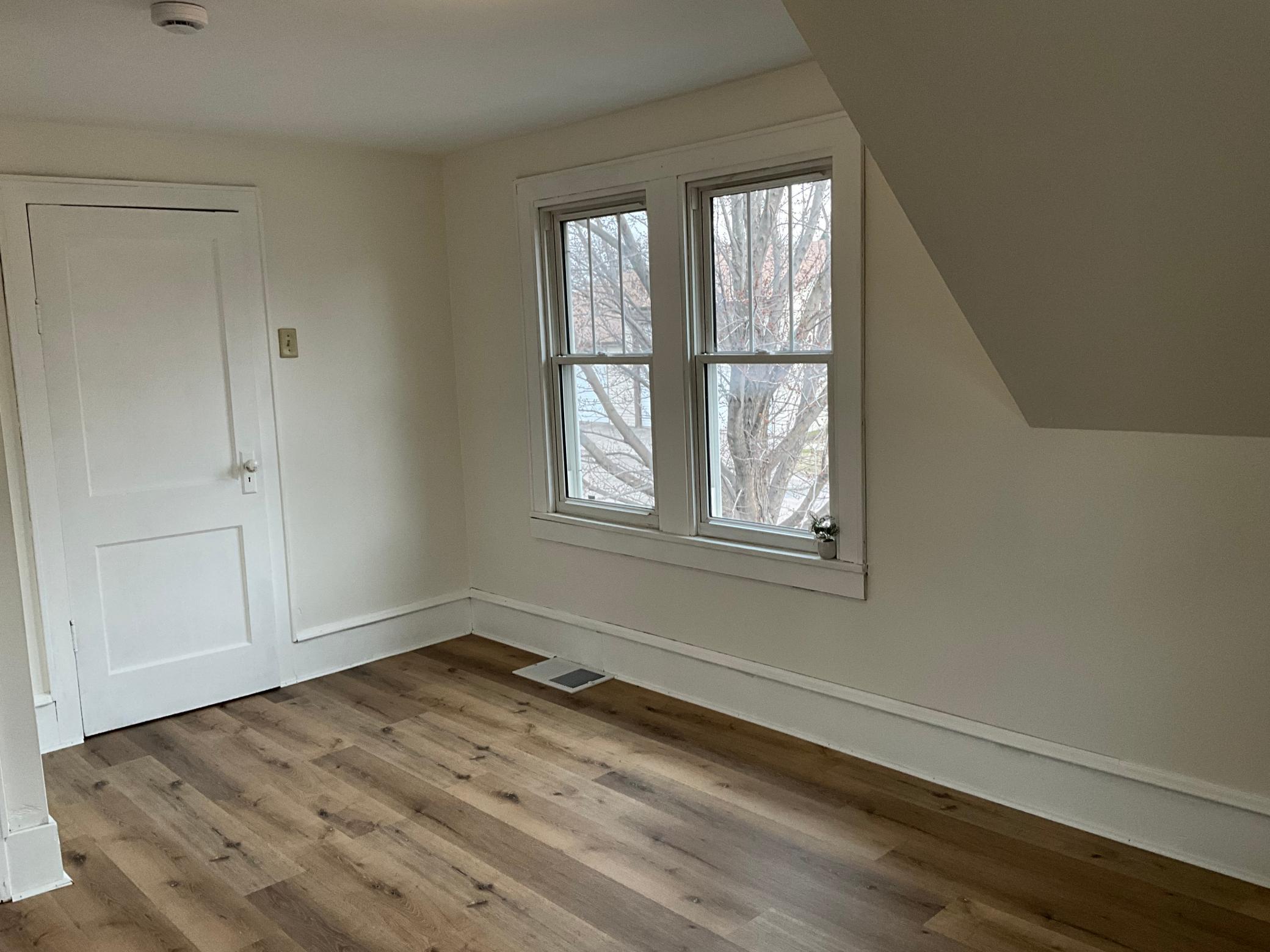 628 Front Street Kenyon, MN 55946 - Photo 10 of 11