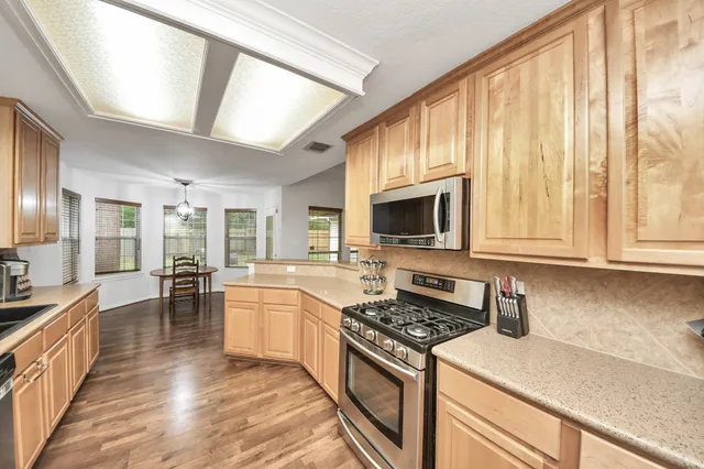 $337,900 | 5718 Sky Dale Lane, Richmond, TX 77469