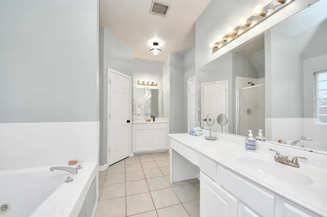 $337,900 | 5718 Sky Dale Lane, Richmond, TX 77469