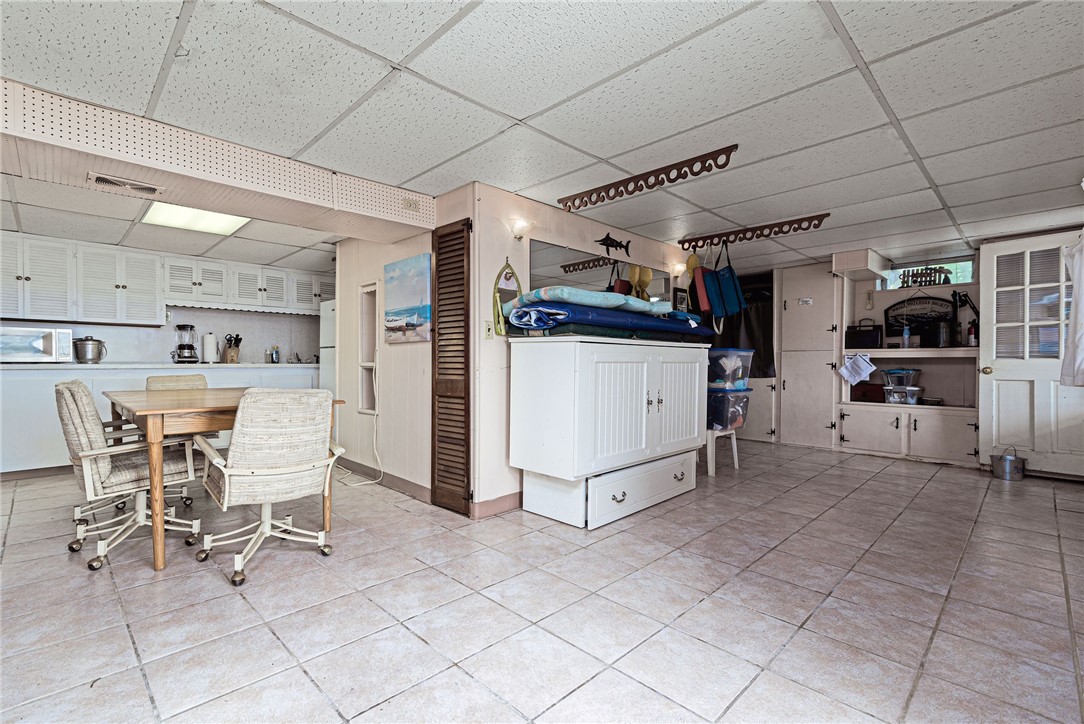 263 Prospect Road South Kingstown, RI 02879 - Photo 25 of 32