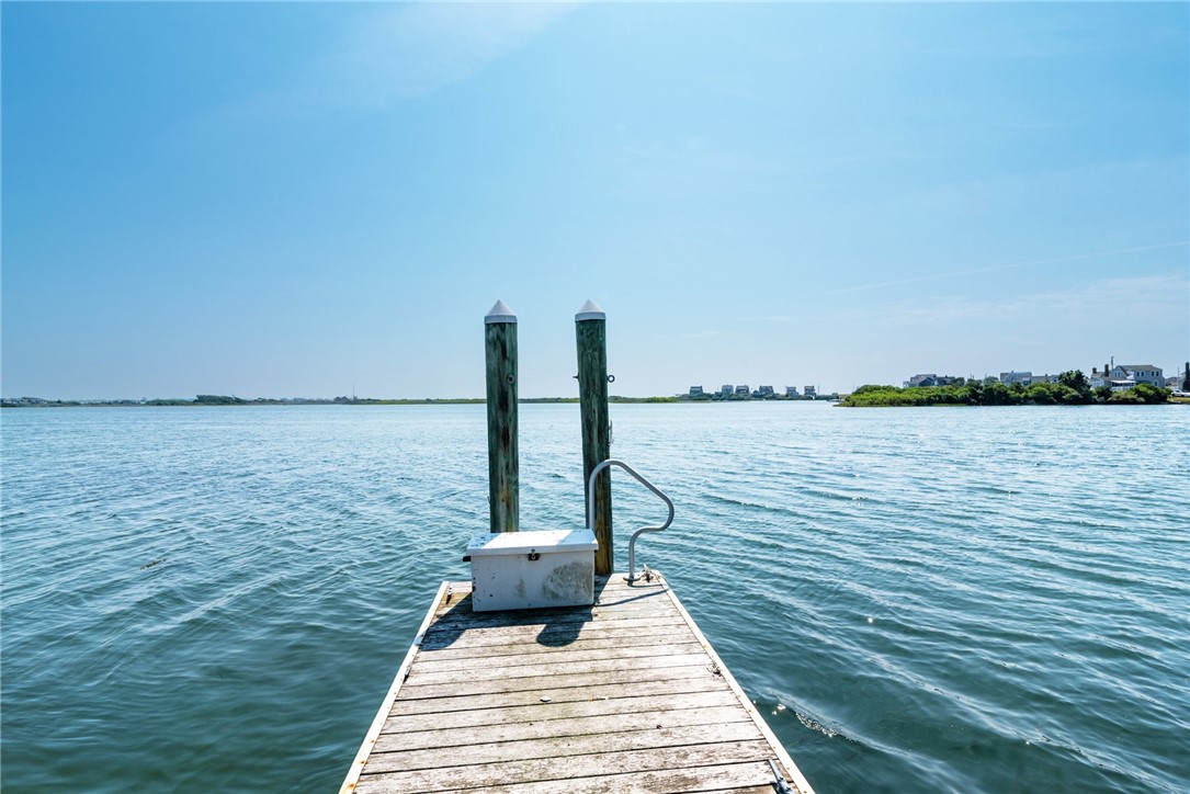 263 Prospect Road South Kingstown, RI 02879 - Photo 3 of 32