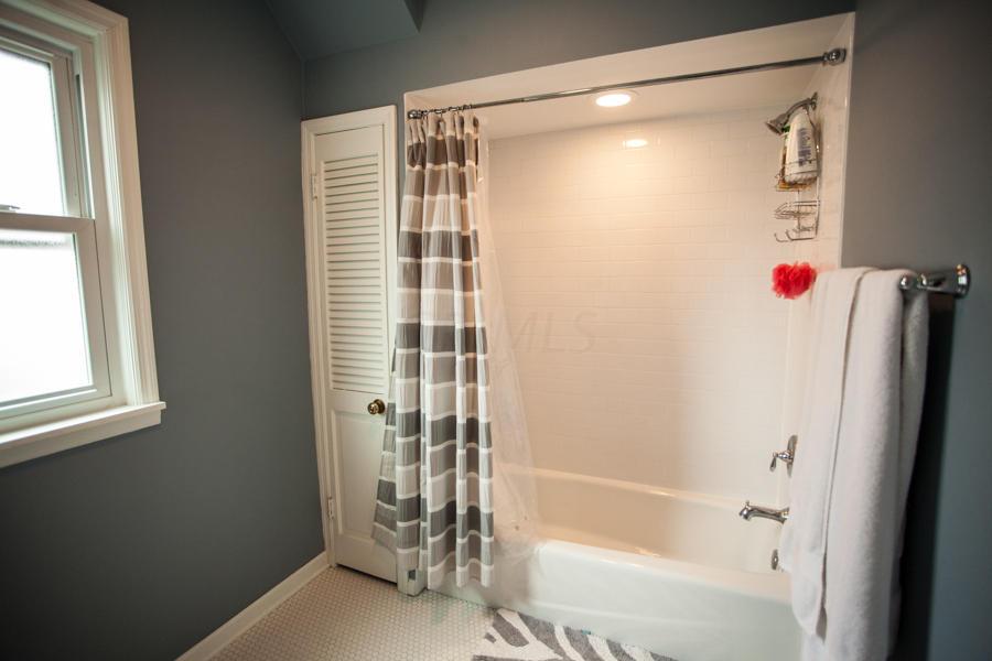 172 North Ardmore Road Columbus, OH 43209 - Photo 27 of 34