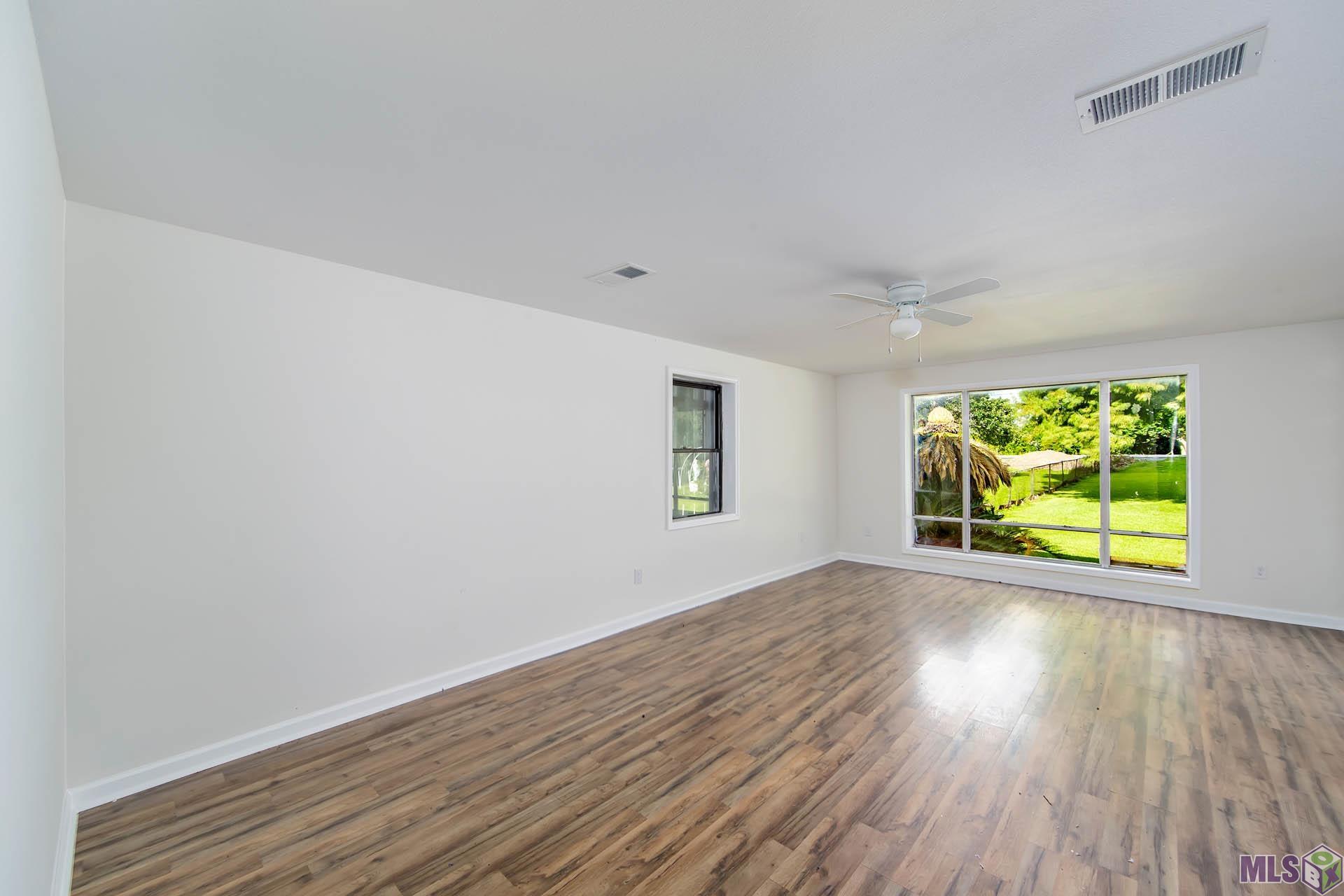 102 East 42nd Street Cut Off, LA 70345 - Photo 7 of 13