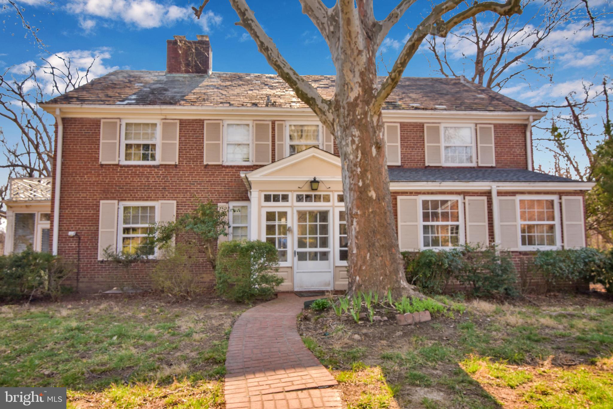 10800 Harley Road Lorton, VA 22079 - Photo 1 of 108 Driveway View of 10800 Harley Main House