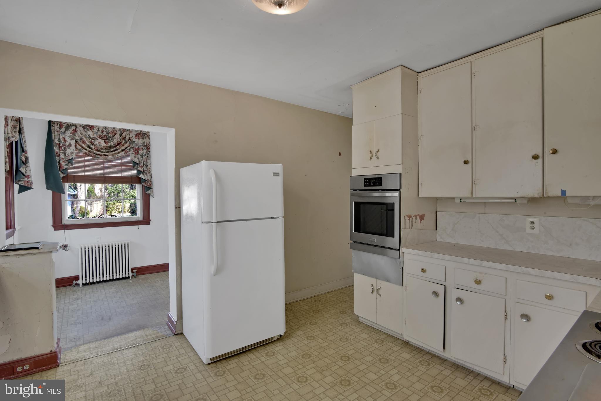10800 Harley Road Lorton, VA 22079 - Photo 14 of 108 Kitchen view into Breakfast Room