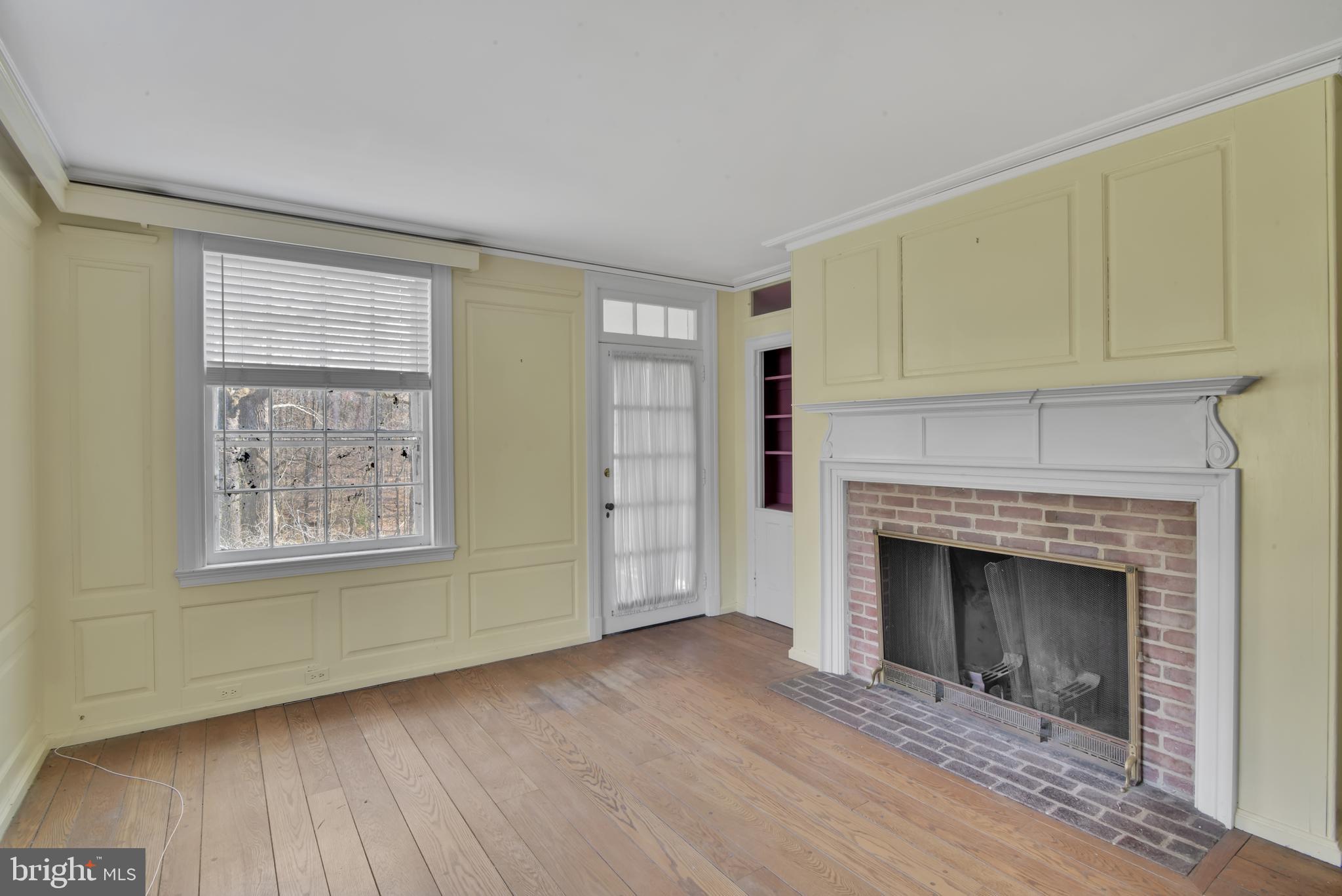 10800 Harley Road Lorton, VA 22079 - Photo 29 of 108 Office/Den Wood Fireplace