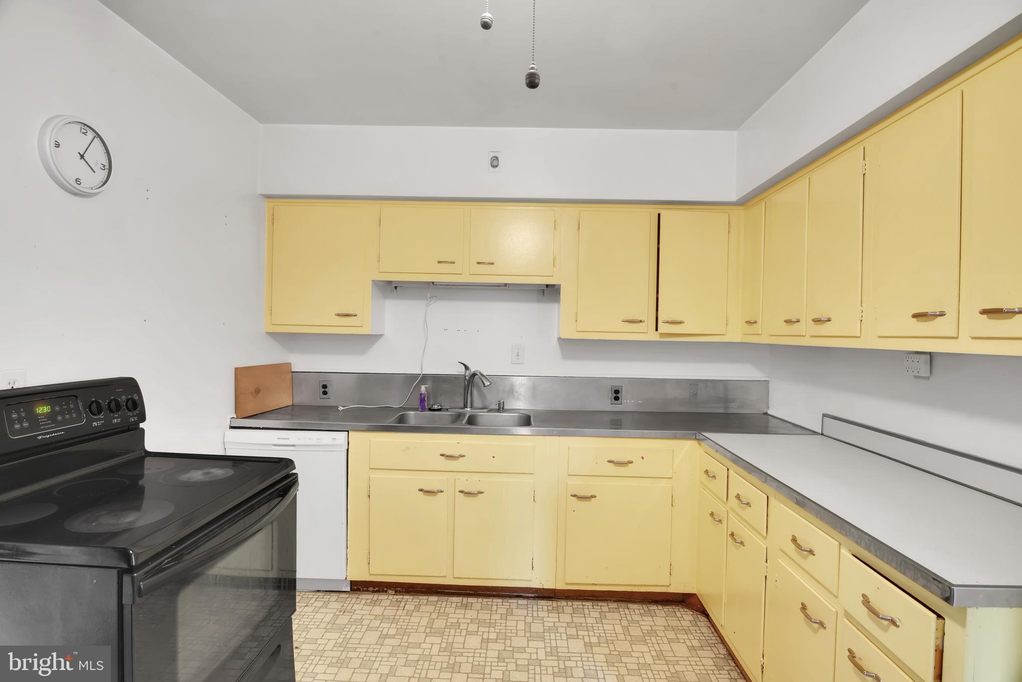10800 Harley Road Lorton, VA 22079 - Photo 76 of 108 House #2 Kitchen