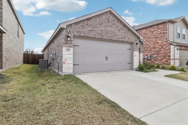 $1,900 | 475 Grenada Lk Drive, Princeton, TX 75407