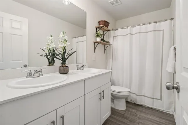 $1,900 | 475 Grenada Lk Drive, Princeton, TX 75407