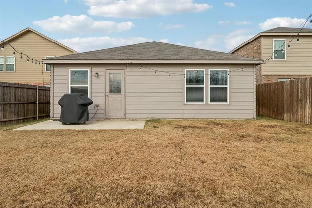 $1,900 | 475 Grenada Lk Drive, Princeton, TX 75407