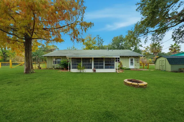 a house view with garden space