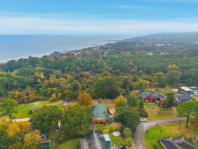 $300,000 | 5119 Charles Street, Pasadena, TX 77586