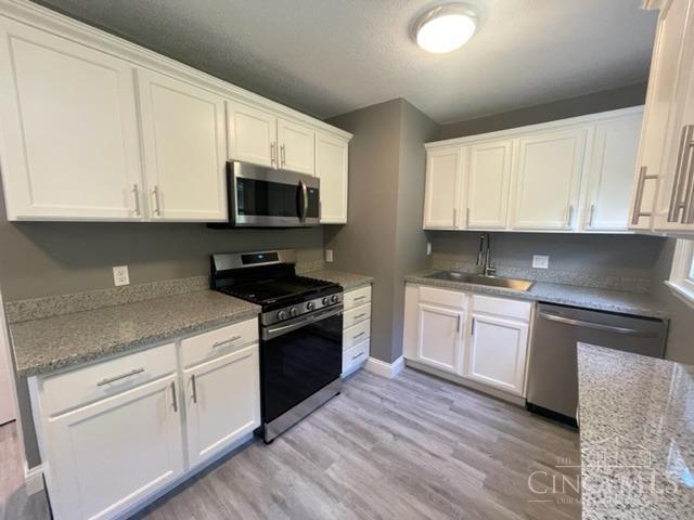 6304 Stewart Road Silverton, OH 45227 - Photo 4 of 16