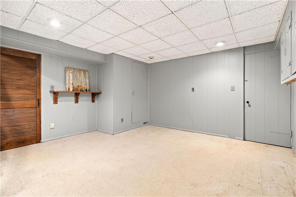 1131 Girard Road Pittsburgh, PA 15227 - Photo 27 of 33 Gallery Image 27