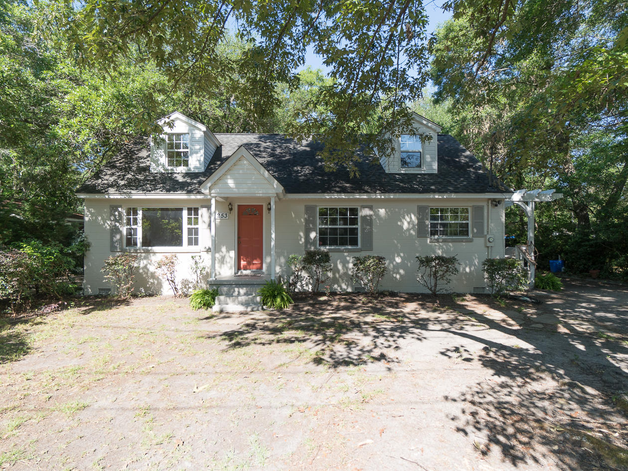 1253 Wisteria Road Charleston, SC 29407 - Photo 1 of 18 1253 Wisteria Rd-03516 (2)
