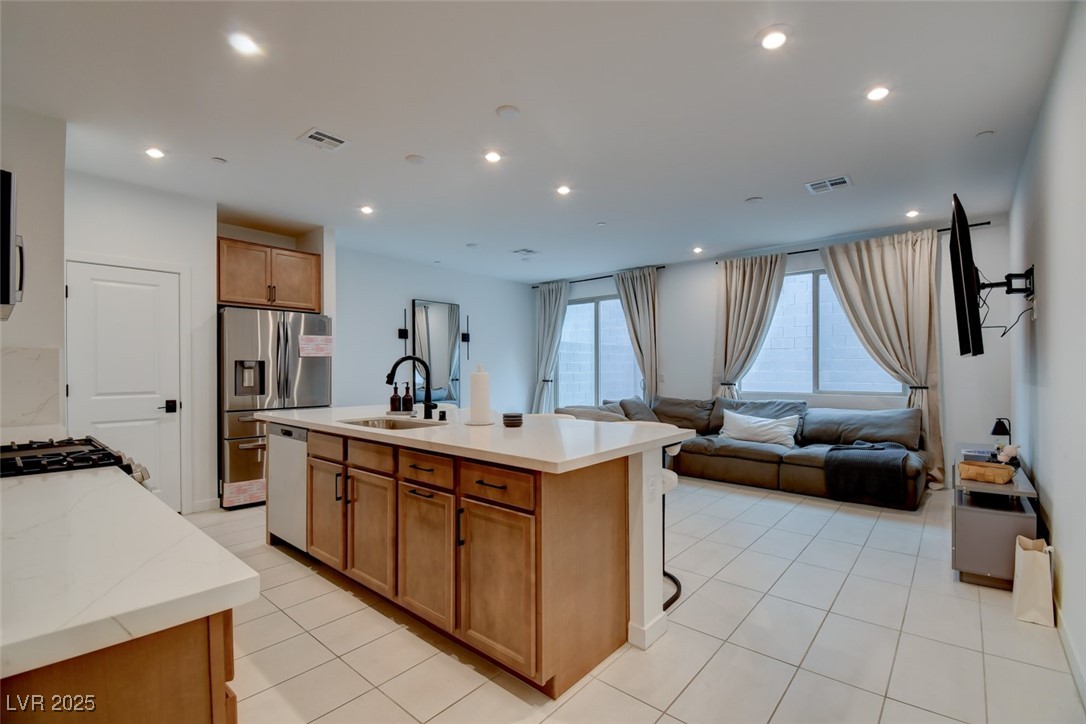 9246 Rampa Street Las Vegas, NV 89166 - Photo 3 of 18