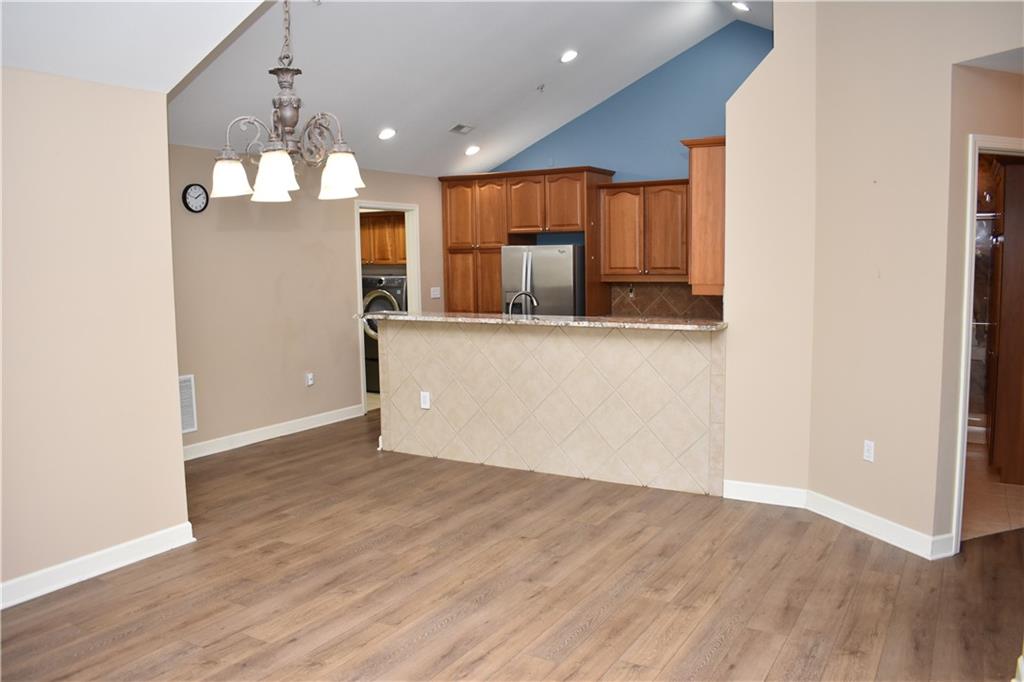 7135 Meadow View Street Shawnee, KS 66227 - Photo 12 of 38