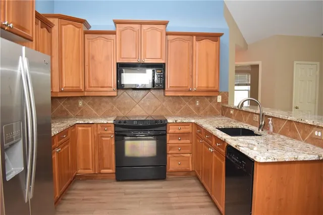 $420,000 | 7135 Meadow View Street, Shawnee, KS 66227