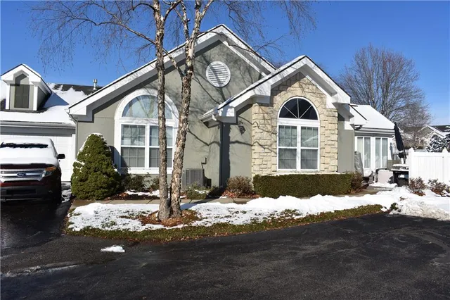 $420,000 | 7135 Meadow View Street, Shawnee, KS 66227