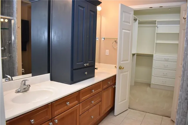 $420,000 | 7135 Meadow View Street, Shawnee, KS 66227