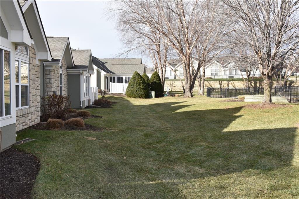 7135 Meadow View Street Shawnee, KS 66227 - Photo 34 of 38