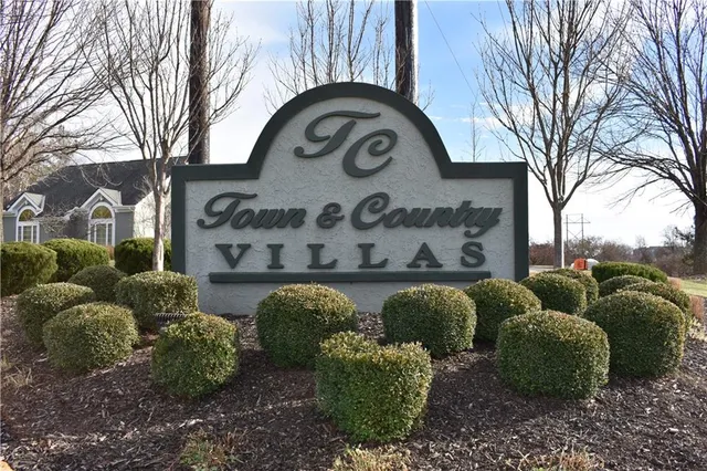 $420,000 | 7135 Meadow View Street, Shawnee, KS 66227