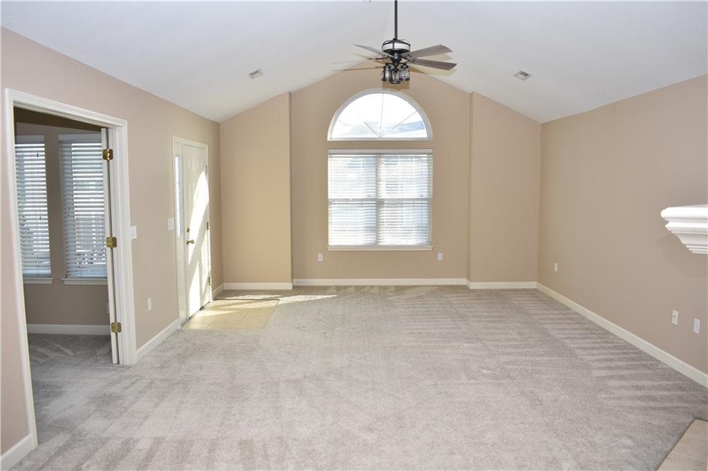 7135 Meadow View Street Shawnee, KS 66227 - Photo 6 of 38