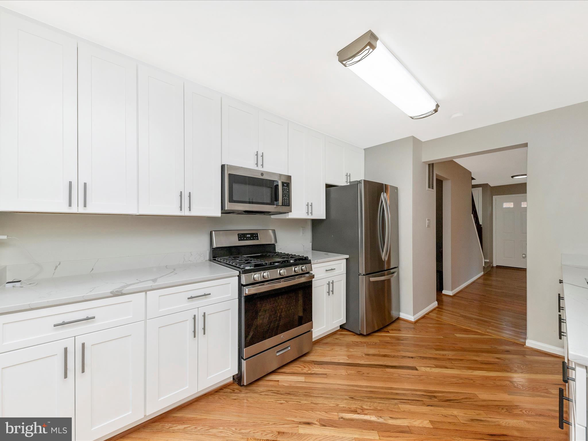 2293 Cartbridge Road Falls Church, VA 22043 - Photo 10 of 52 Kitchen