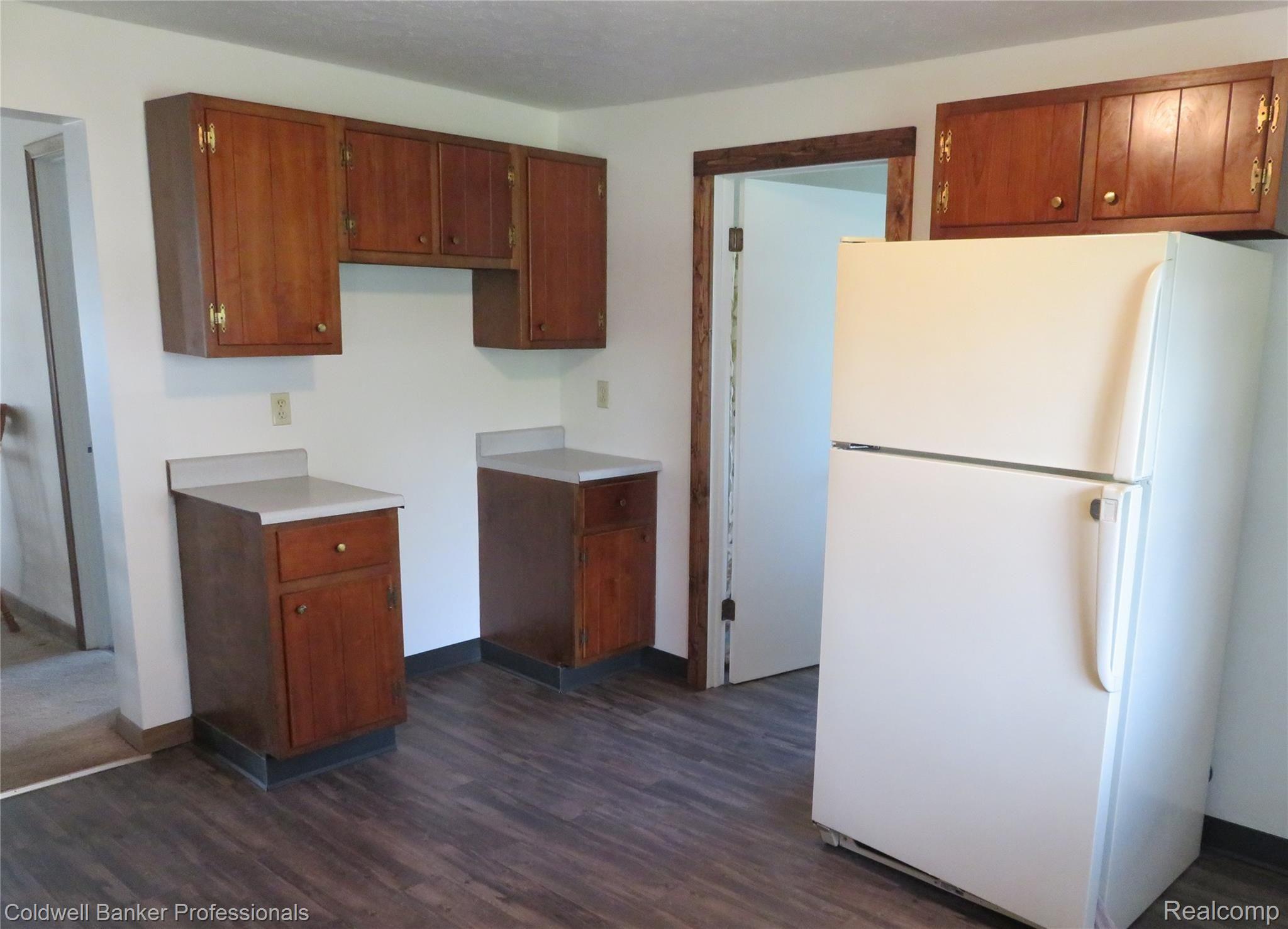 3 119 Kitchen.JPG