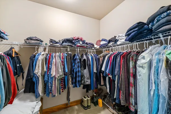 $1,100,000 | 14021 East Nelson Road, Elk, WA 99009