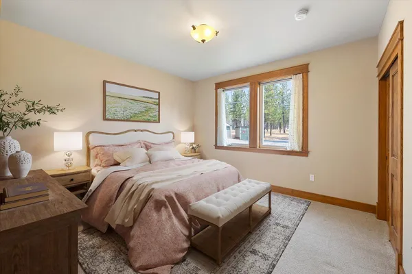 $1,100,000 | 14021 East Nelson Road, Elk, WA 99009
