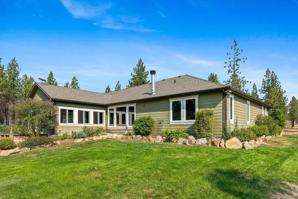 $1,100,000 | 14021 East Nelson Road, Elk, WA 99009
