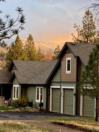 $1,100,000 | 14021 East Nelson Road, Elk, WA 99009